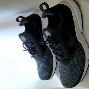 Nike Gray Black Sneakers